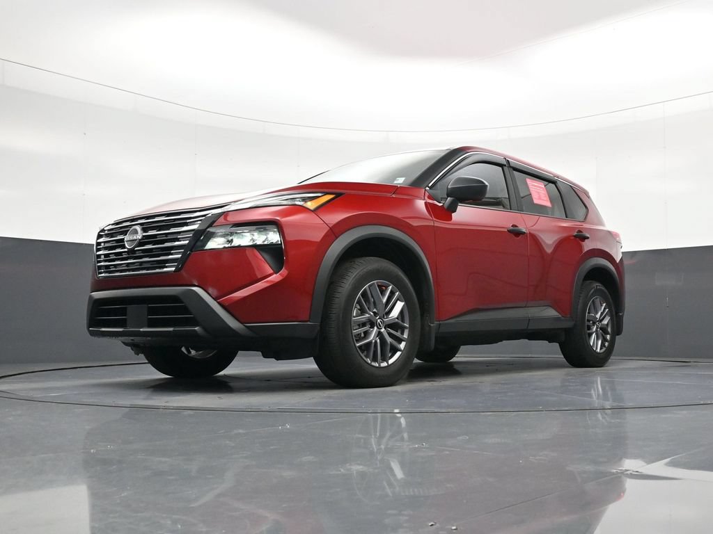 Used 2025 Nissan Rogue S FWD image 21