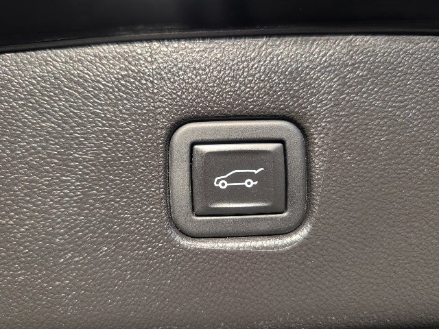Used 2024 Chevrolet Blazer LT w/ Convenience Package FWD image 35
