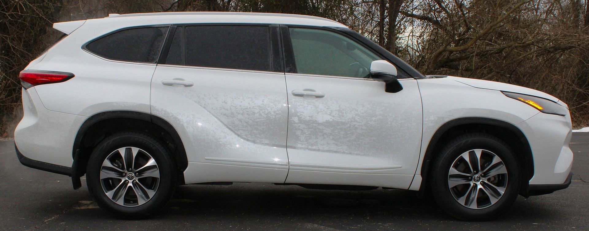 Used 2023 Toyota Highlander L image 4