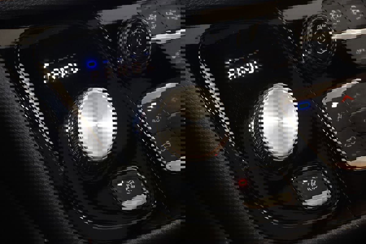 Used 2024 Chrysler Pacifica Pinnacle image 7