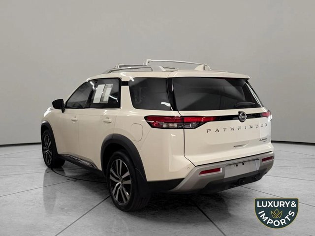 Used 2024 Nissan Pathfinder Platinum image 7