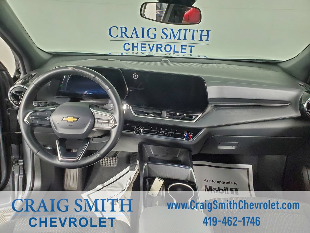 Used 2025 Chevrolet Equinox LT FWD image 16