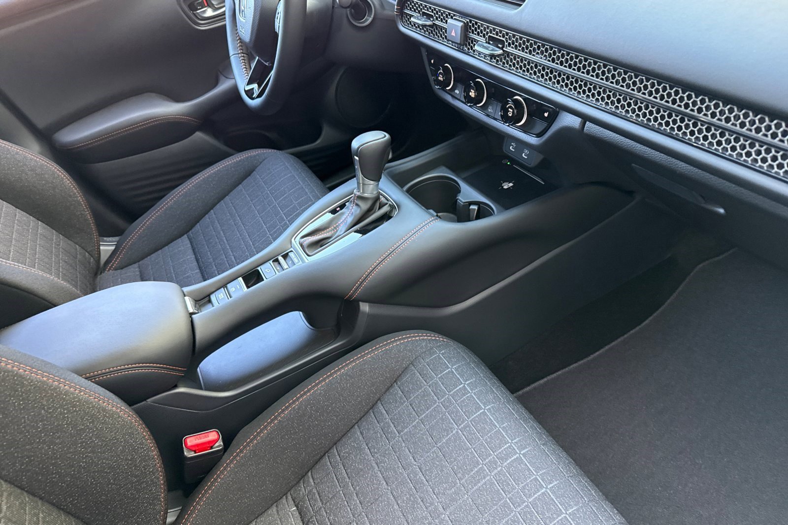 Certified 2026 Honda HR-V Sport image 30