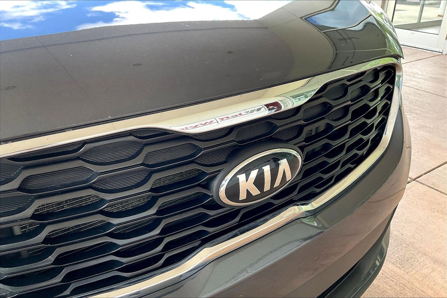 Used 2020 Kia Sorento LX FWD image 32
