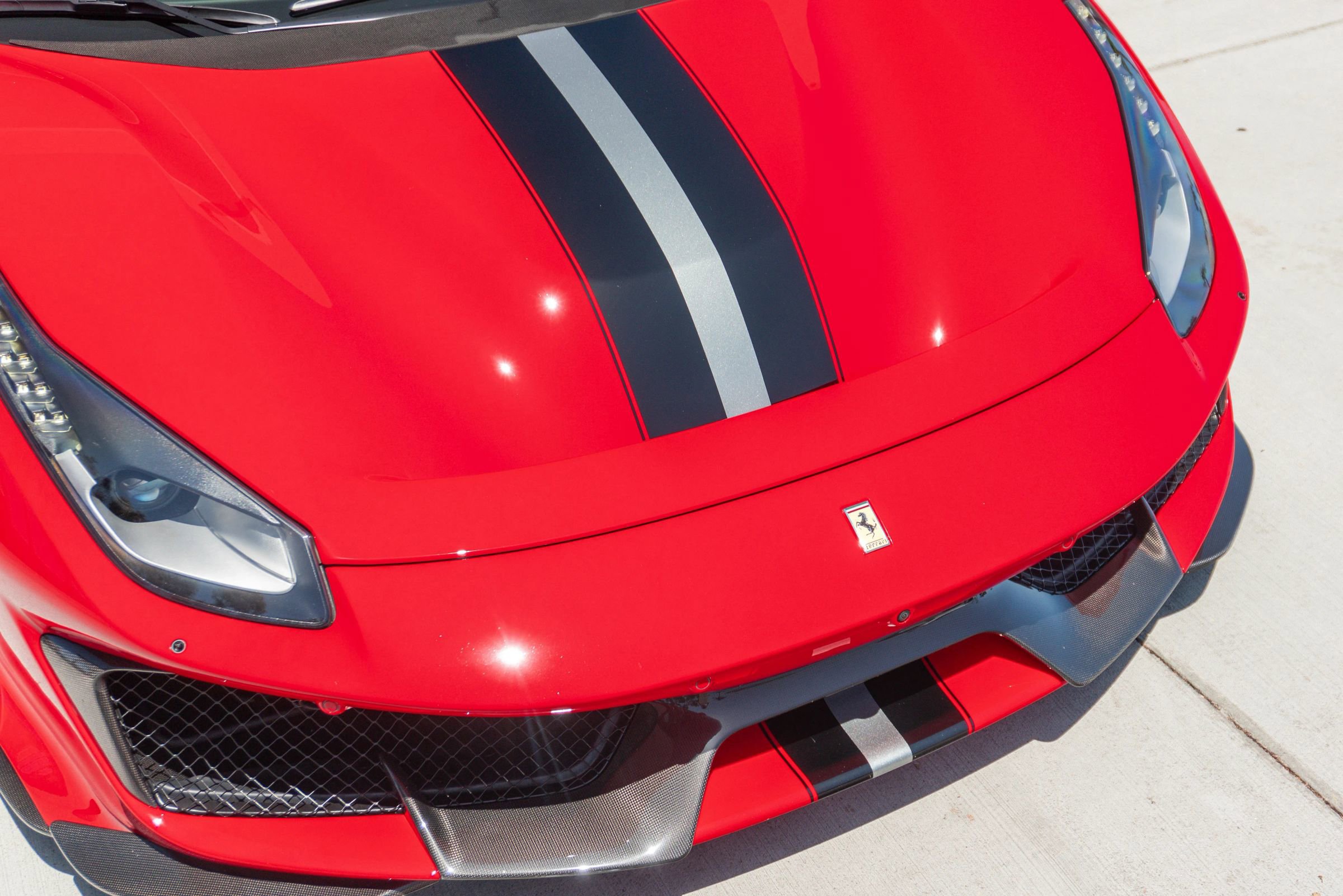 Used 2019 Ferrari 488 Pista Coupe RWD image 27