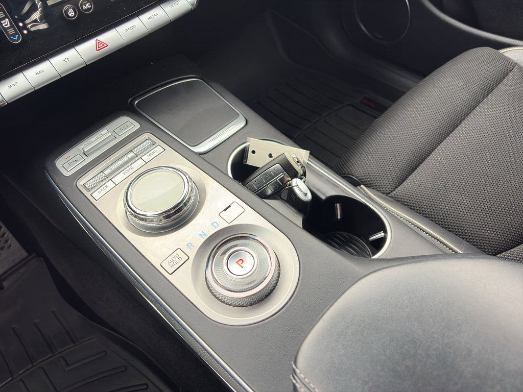 Used 2022 Genesis GV70 2.5T w/ Sport Prestige Package image 27