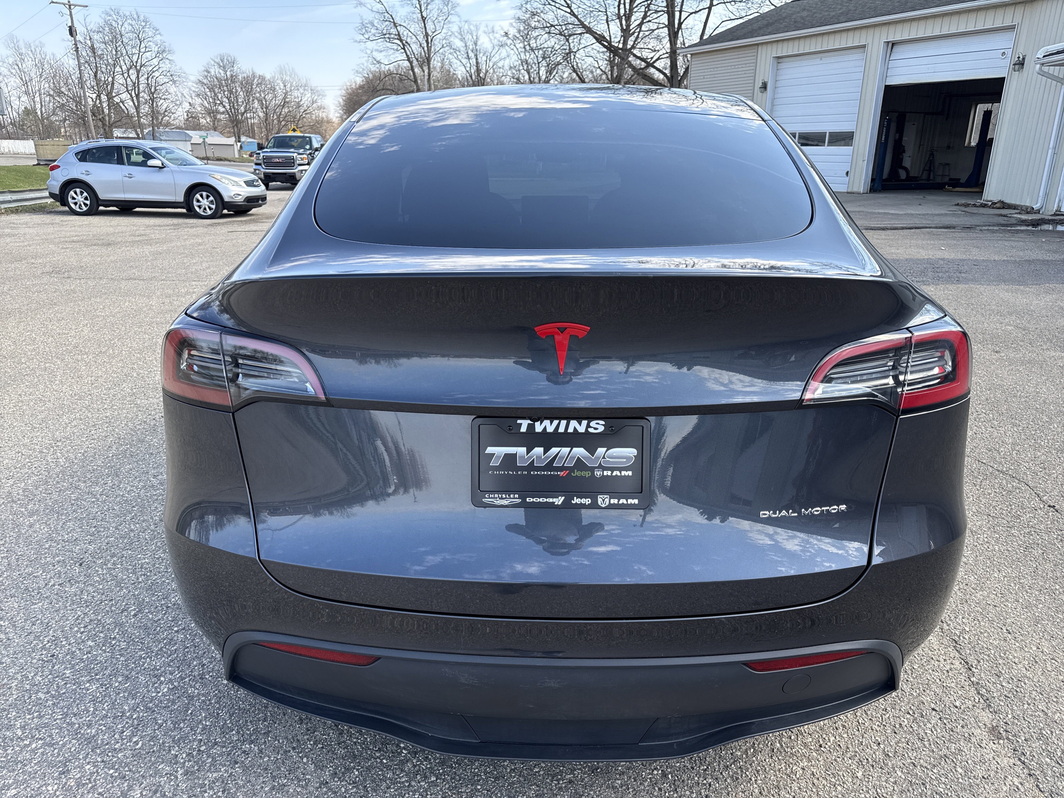 Used 2024 Tesla Model Y Long Range image 8
