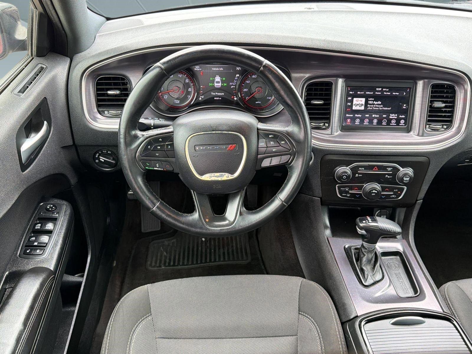 Used 2018 Dodge Charger SXT w/ Blacktop Package RWD image 26
