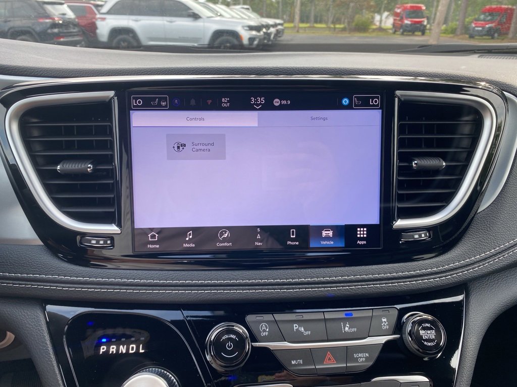 New 2026 Chrysler Pacifica Limited w/ S Appearance Package image 35