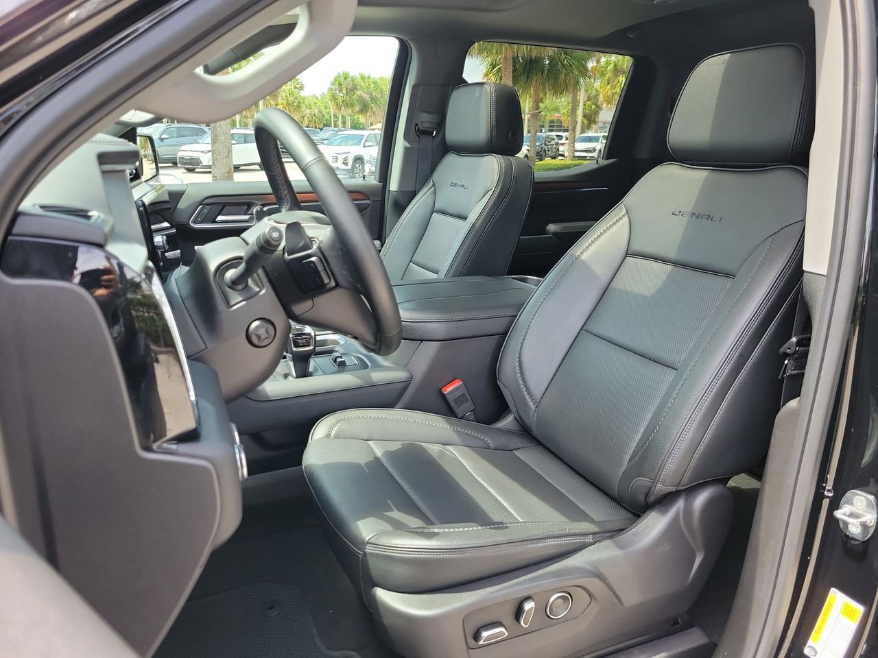 Used 2024 GMC Sierra 1500 Denali w/ Denali Reserve Package image 16