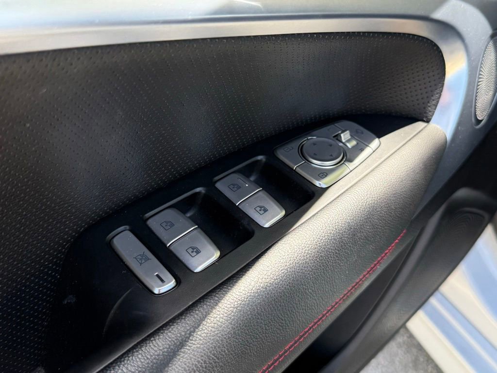 Used 2023 Genesis G70 2.0T w/ Sport Prestige Package RWD image 26