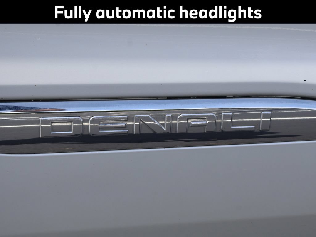 Used 2017 GMC Acadia Denali w/ Technology Package AWD/4WD image 11