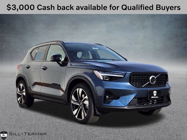 New 2026 Volvo XC40 B5 Ultra w/ Climate Package