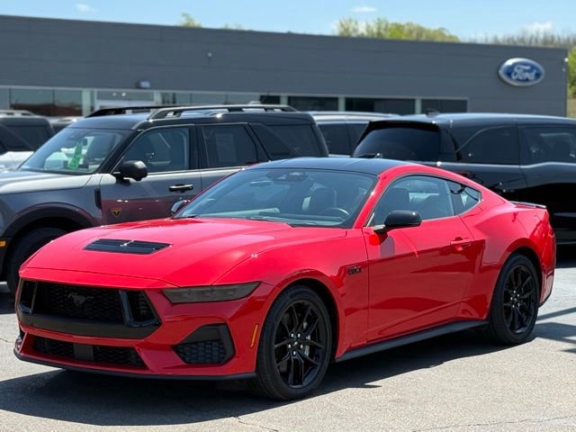 Used 2025 Ford Mustang GT Premium RWD image 34
