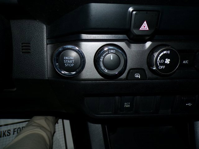 Used 2020 Toyota Tacoma SR5 image 23