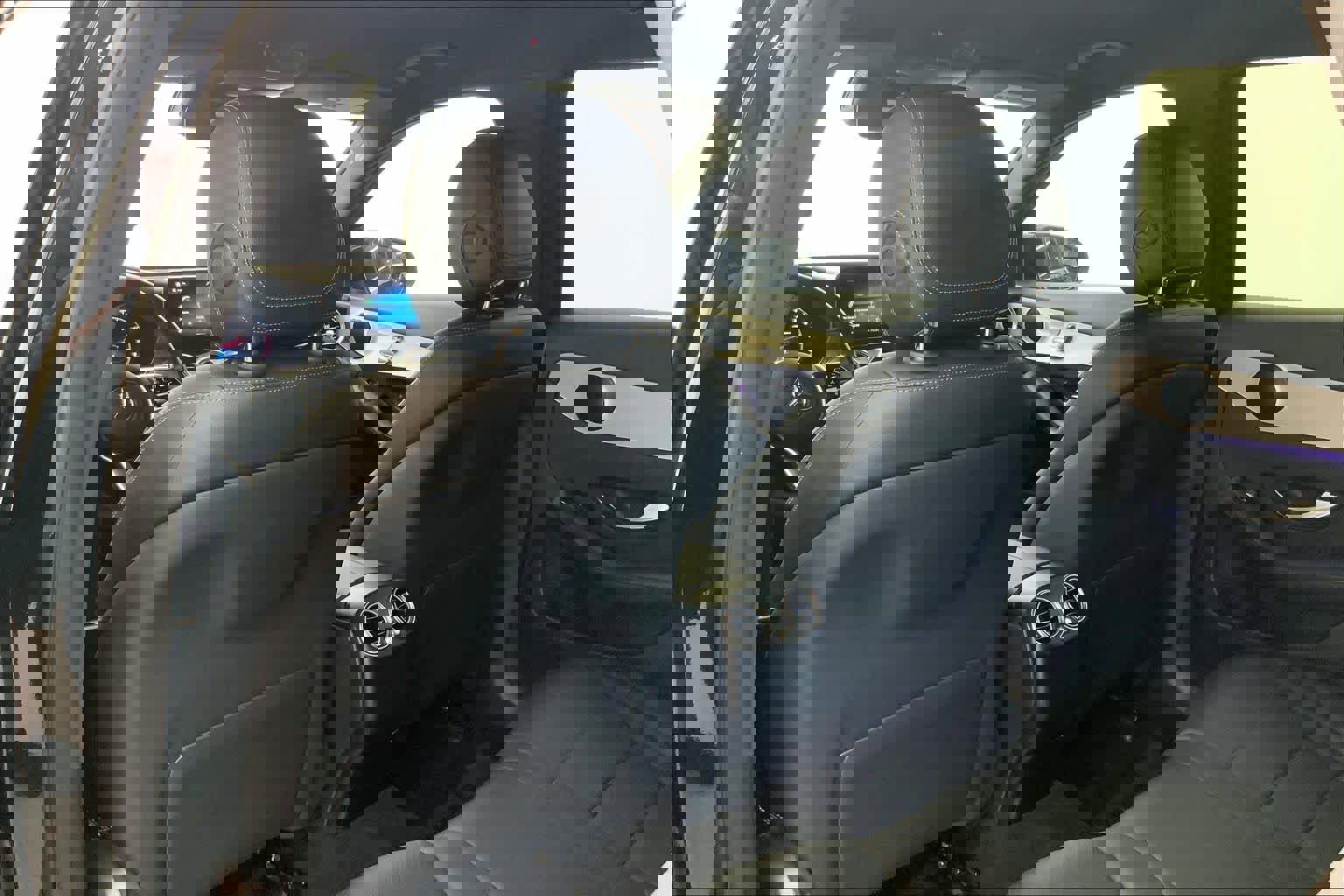 Used 2022 Mercedes-Benz GLC 300 image 16