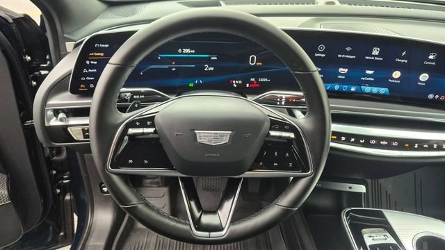 Used 2024 Cadillac Lyriq Tech w/ Driver Assist Package AWD/4WD image 16