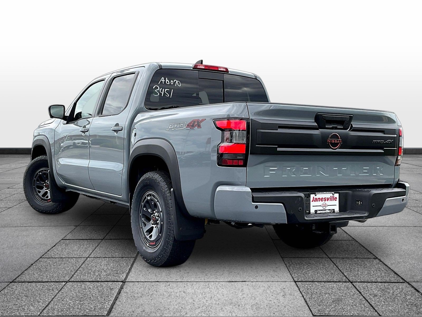 New 2026 Nissan Frontier PRO-4X w/ Pro Premium Package AWD/4WD image 4