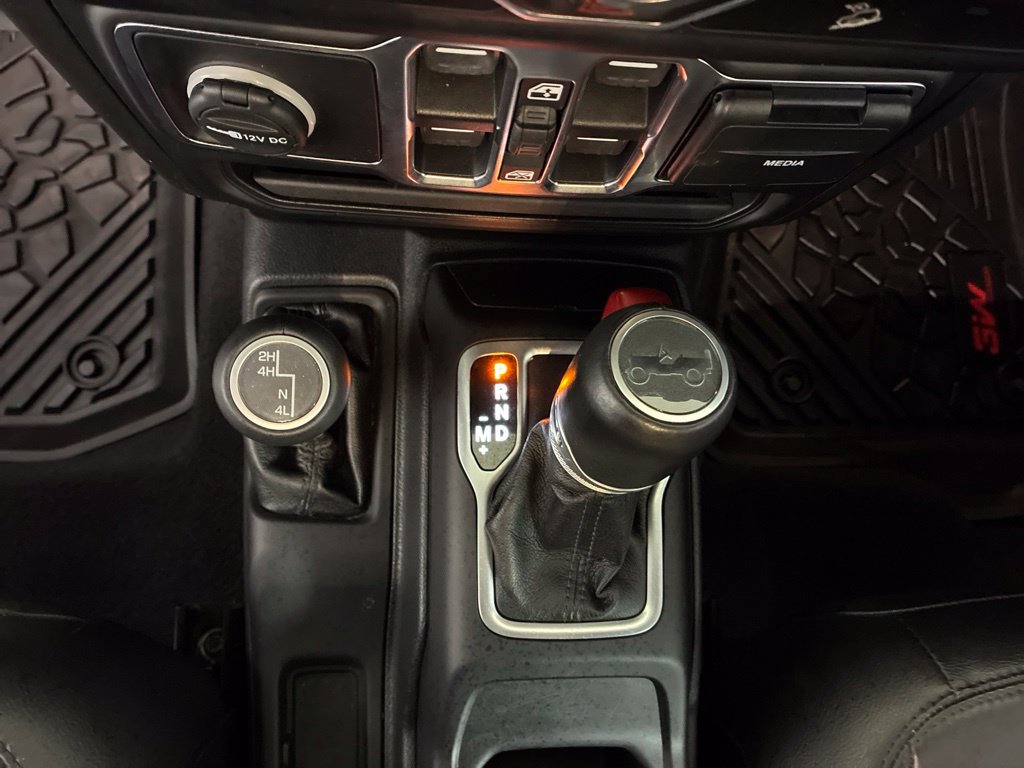 Used 2020 Jeep Wrangler Unlimited Sahara AWD/4WD image 11