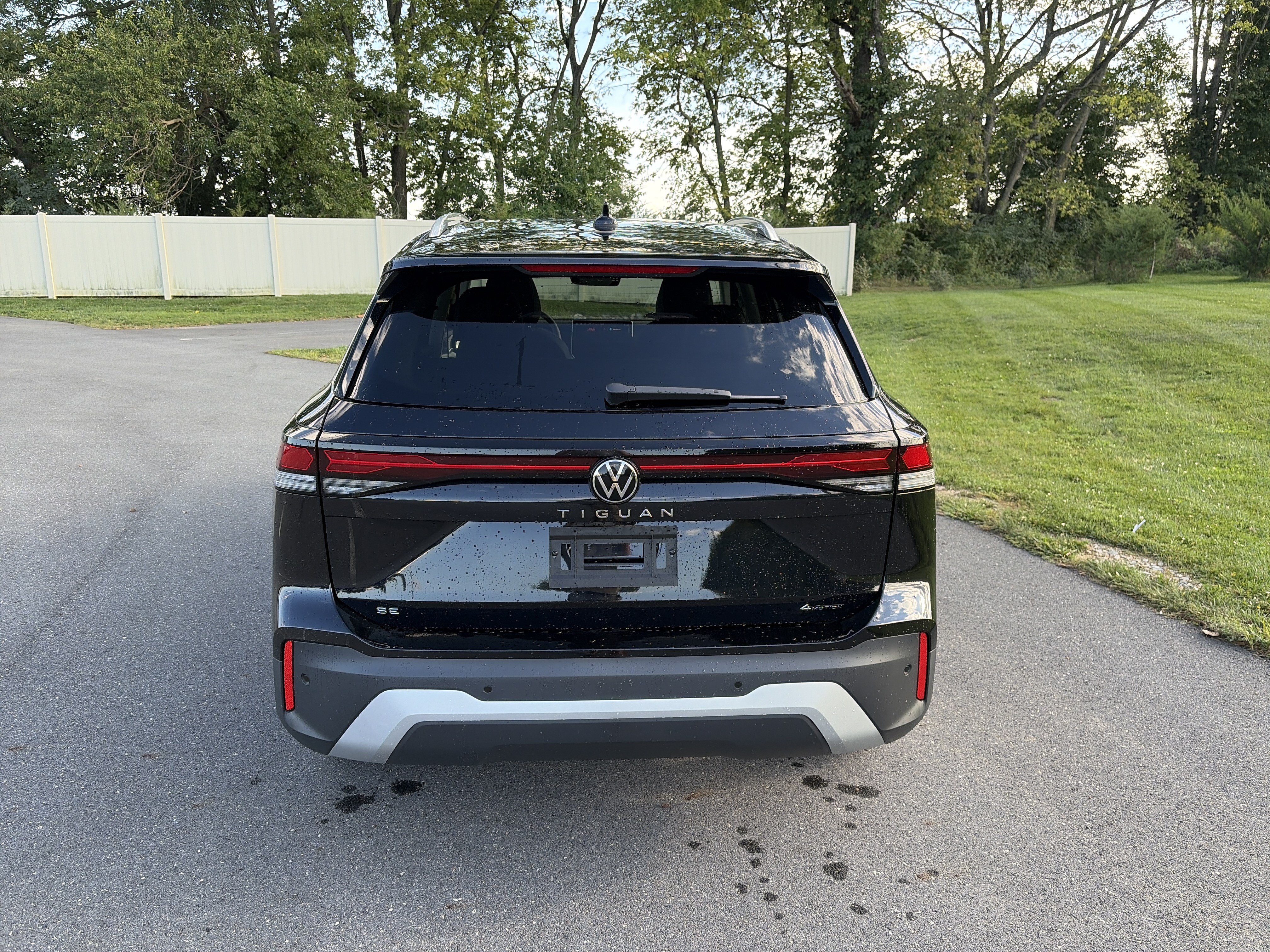 New 2026 Volkswagen Tiguan SE AWD/4WD image 5