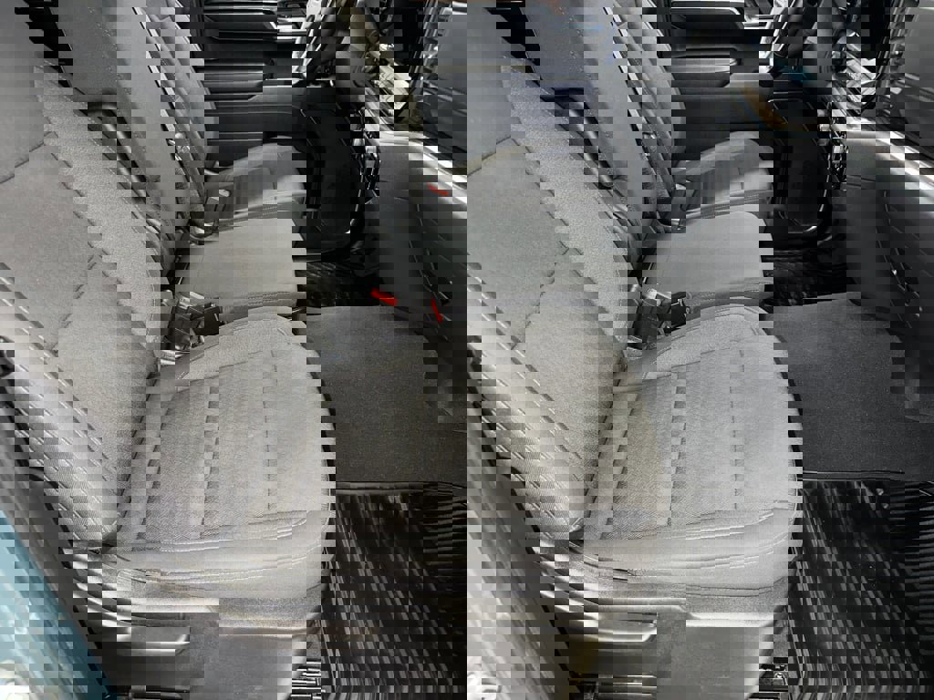 Certified 2025 Chevrolet Silverado 1500 LT image 32