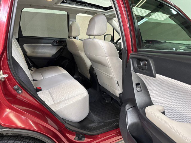 Used 2017 Subaru Forester 2.5i Premium w/ All-Weather Package image 60