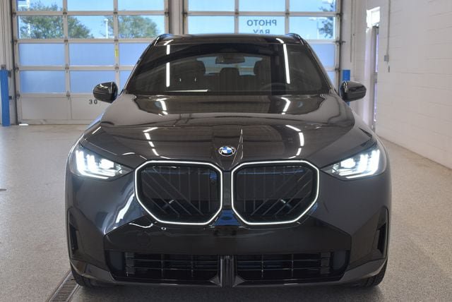 New 2026 BMW X3 xDrive30i w/ Premium Package AWD/4WD image 3