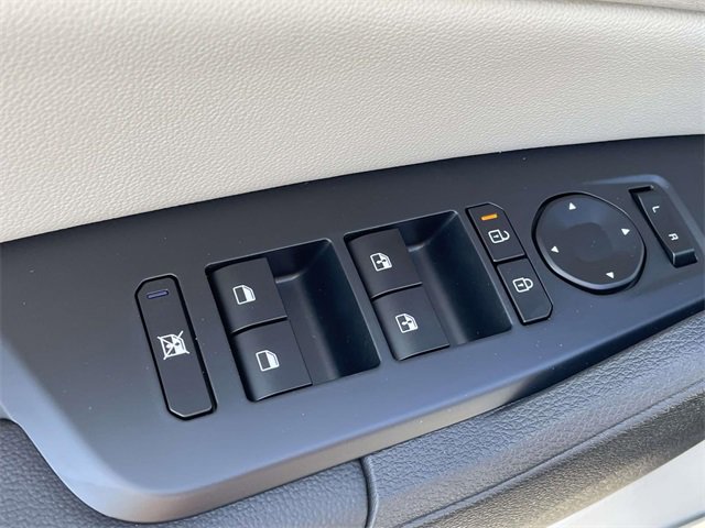 New 2026 Kia Sportage EX image 23