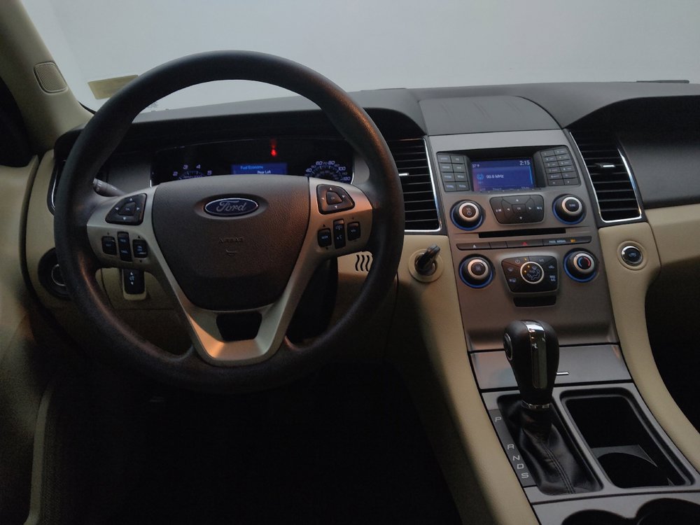 Used 2019 Ford Taurus SE image 22