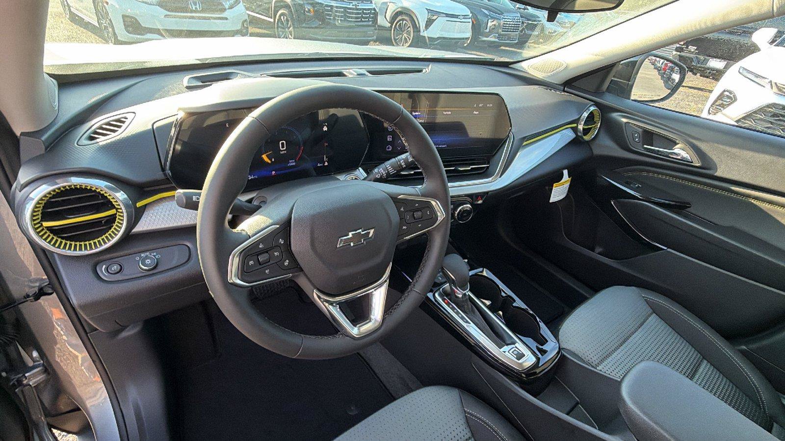 New 2026 Chevrolet Trax LT w/ Driver Confidence Package FWD image 3