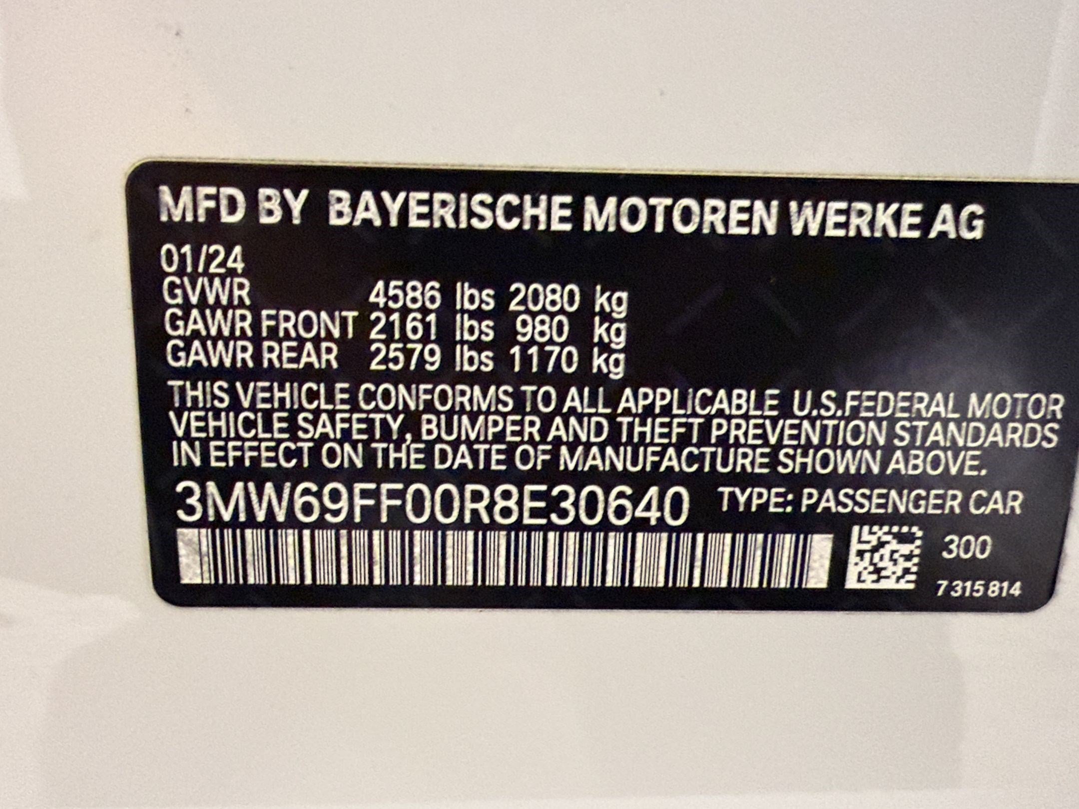 Certified 2024 BMW 330i Sedan w/ Convenience Package RWD image 25