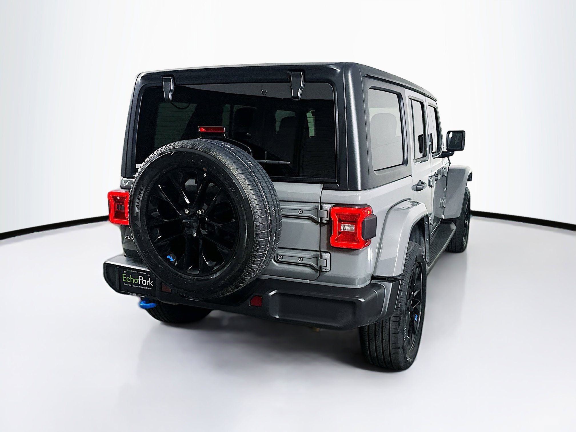 Used 2023 Jeep Wrangler Unlimited Sahara AWD/4WD image 9