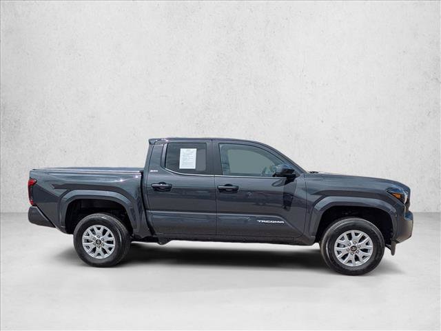 Used 2025 Toyota Tacoma SR5 AWD/4WD video 4