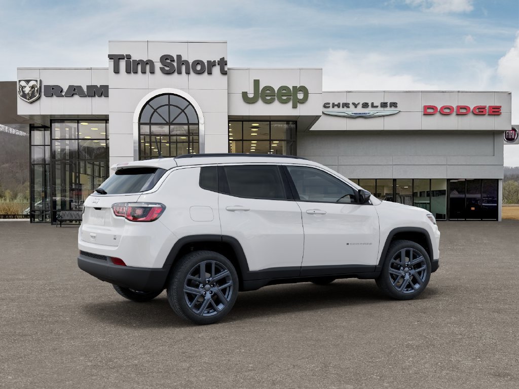 New 2026 Jeep Compass Latitude AWD/4WD image 4