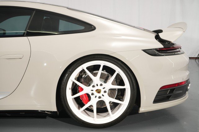Used 2020 Porsche 911 Carrera 4S AWD/4WD image 5