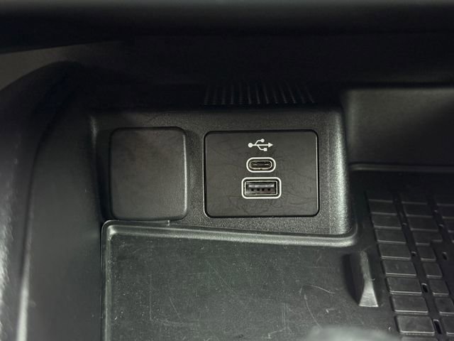 Used 2025 Ford Bronco Sport Outer Banks w/ Outer Banks Tech Package+ AWD/4WD image 13