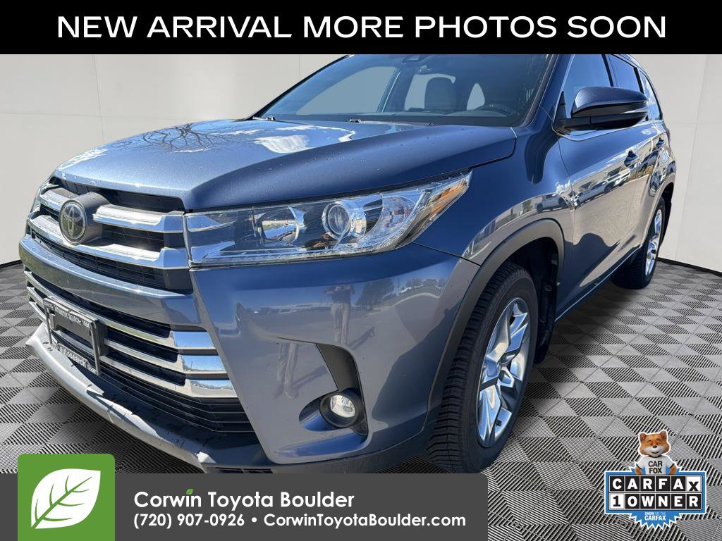 Used 2019 Toyota Highlander Limited AWD/4WD image 3
