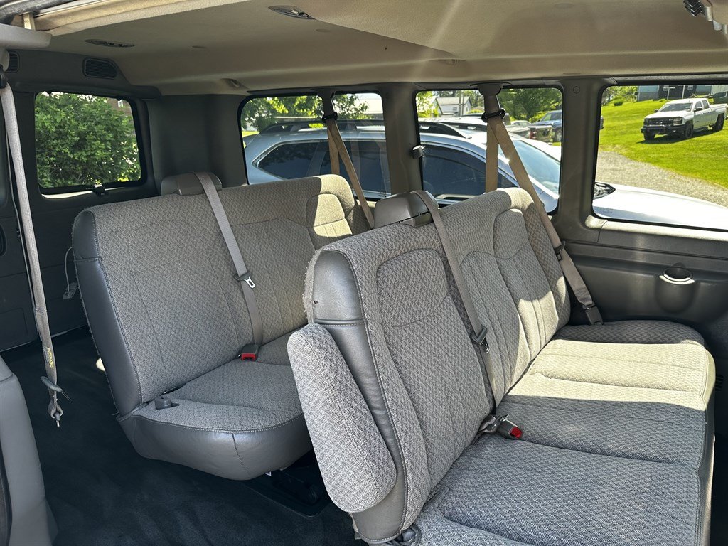 Used 2014 GMC Savana 1500 LT w/ LT Preferred Equipment Group RWD image 13