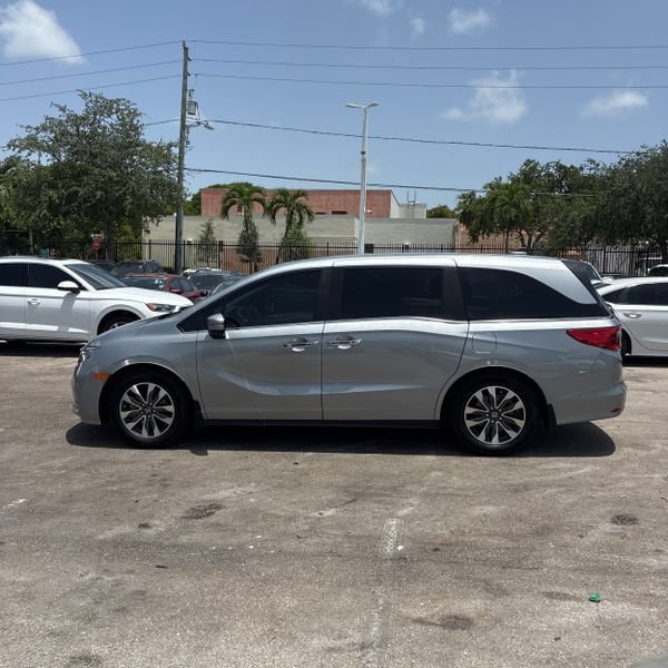 Used 2022 Honda Odyssey EX-L image 2