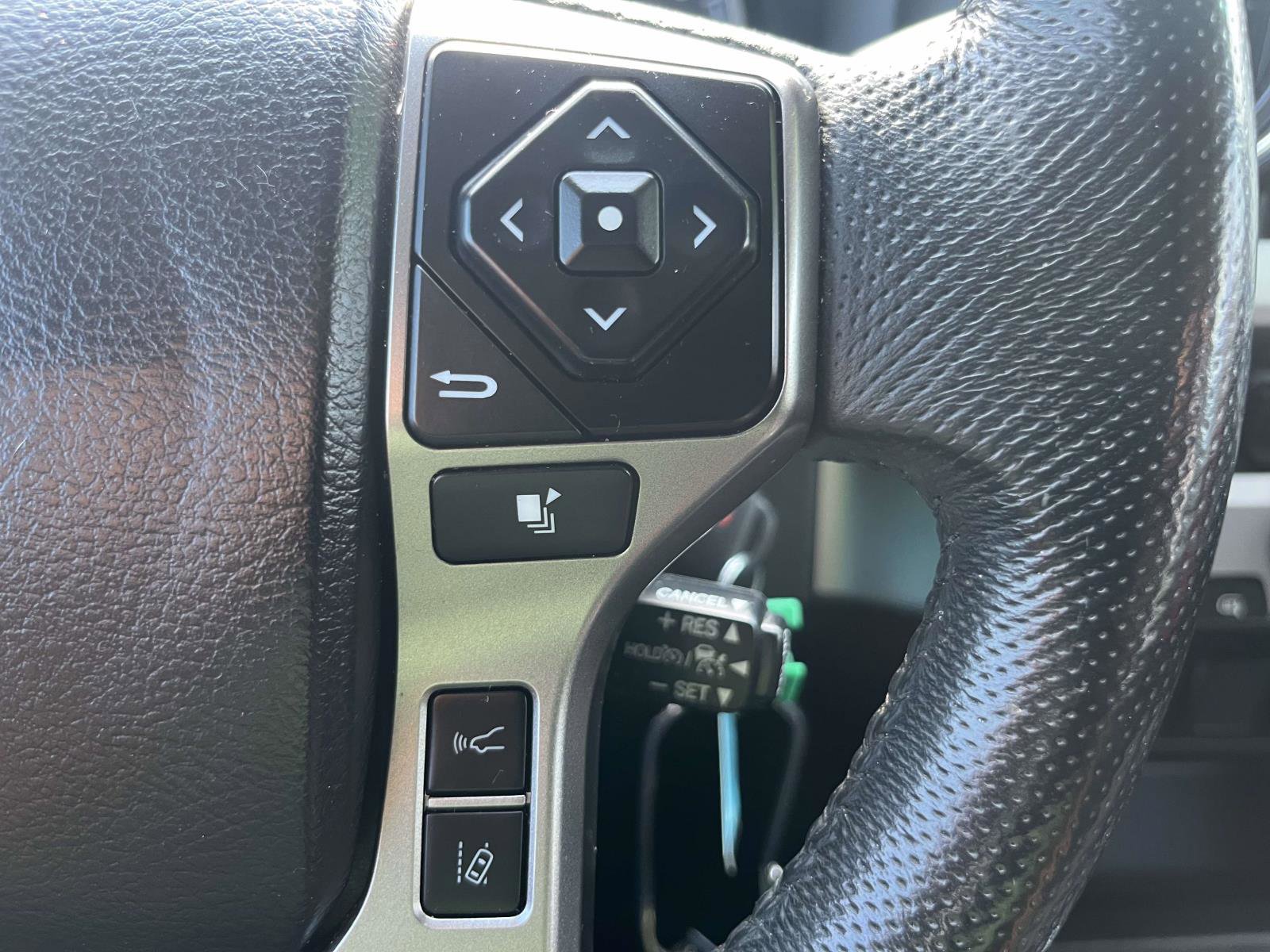 Used 2021 Toyota Tacoma SR5 image 18