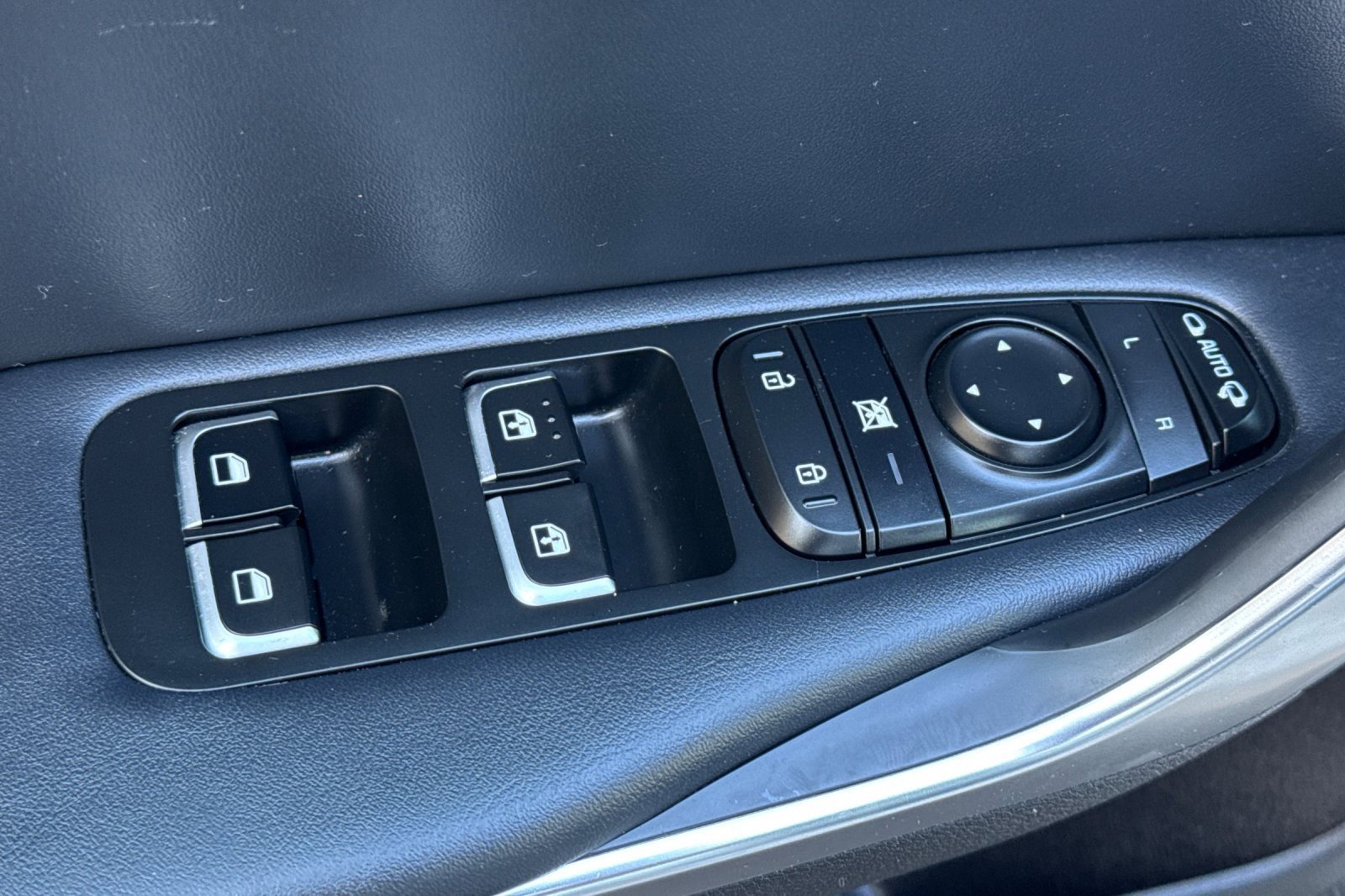 Used 2021 Kia Stinger GT1 image 17