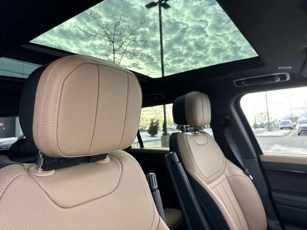 New 2025 Land Rover Range Rover Sport Dynamic SE image 26