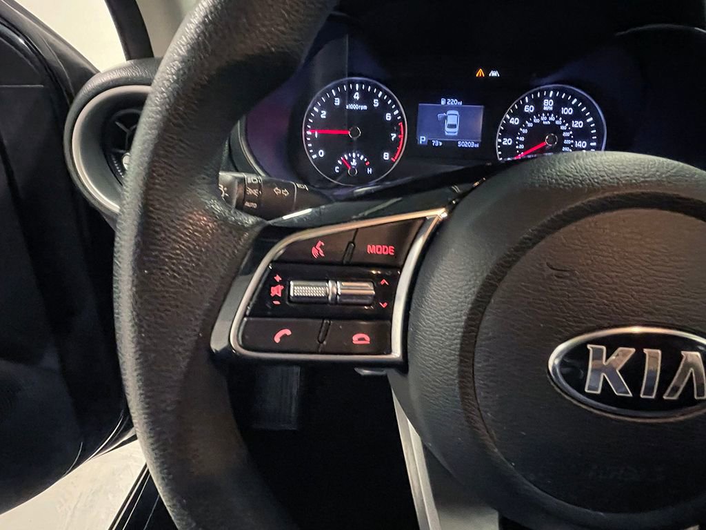 Used 2020 Kia Forte LXS FWD image 32