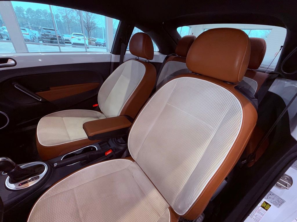 Used 2015 Volkswagen Beetle 1.8T Classic image 6