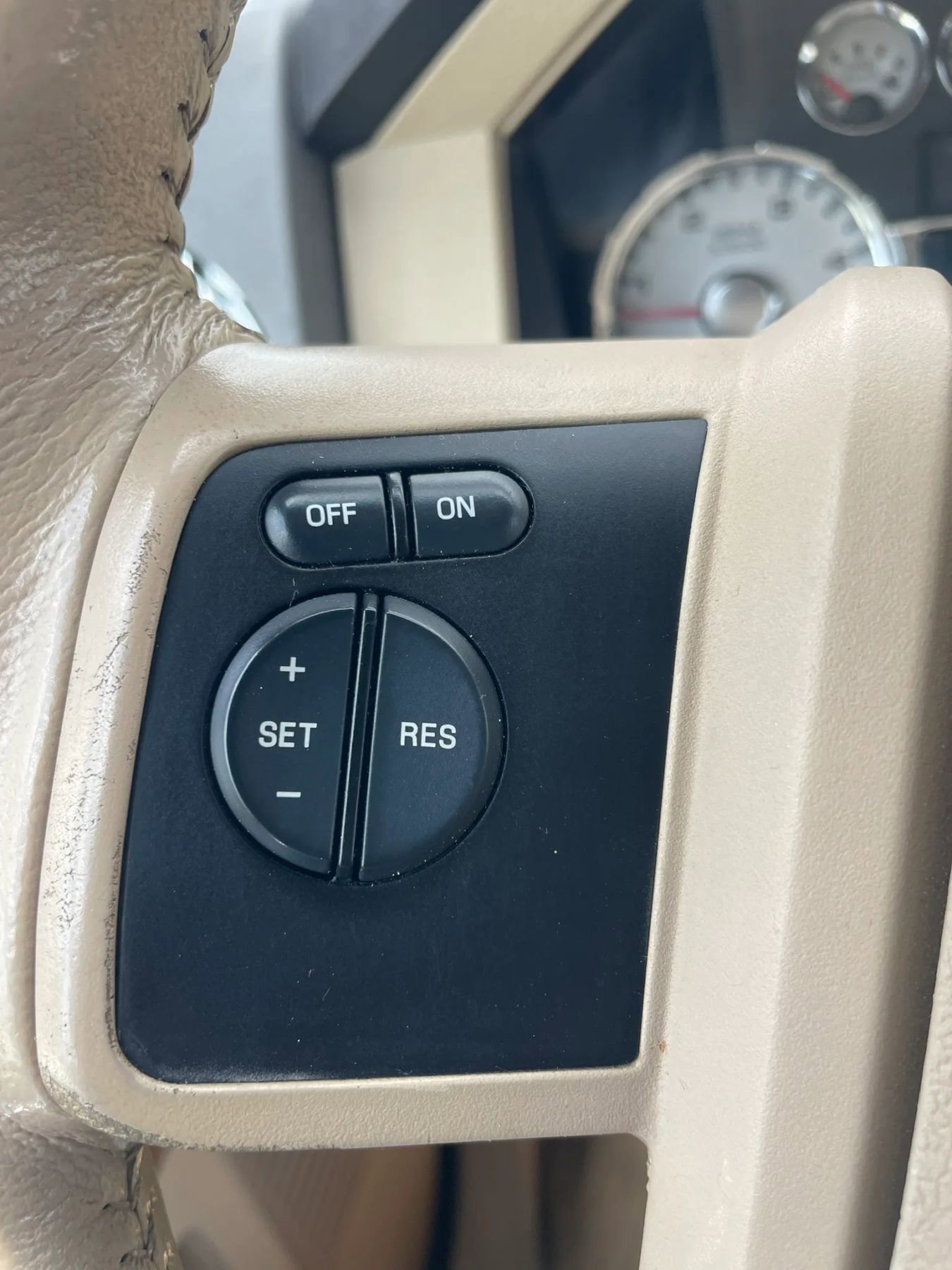 Used 2010 Ford F350 Lariat AWD/4WD image 23