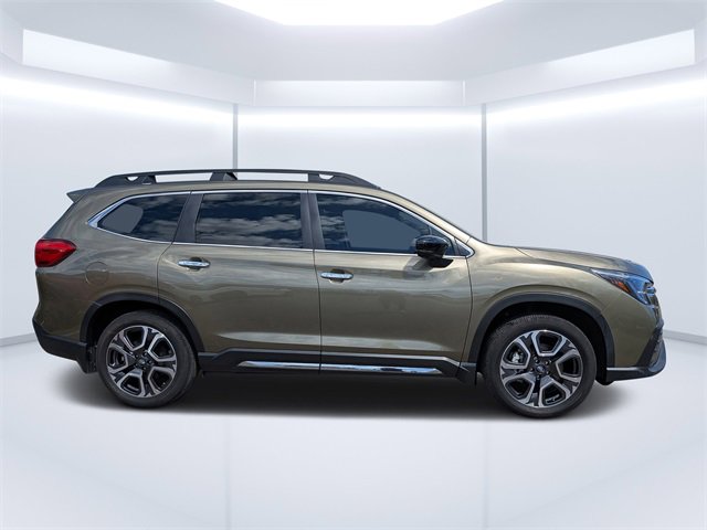 Used 2024 Subaru Ascent Touring image 2