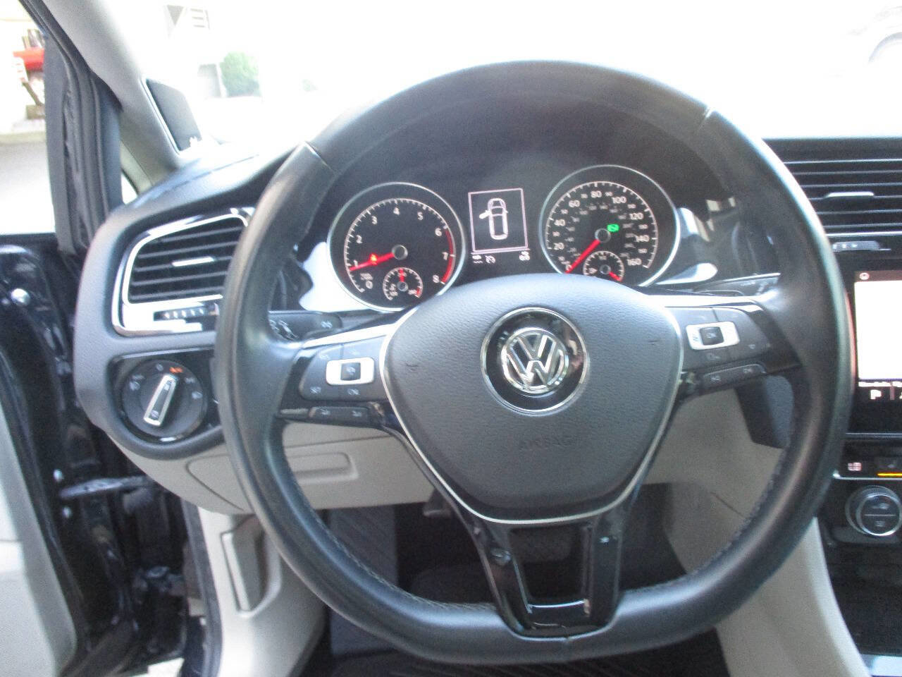 Used 2018 Volkswagen Golf SEL FWD image 78