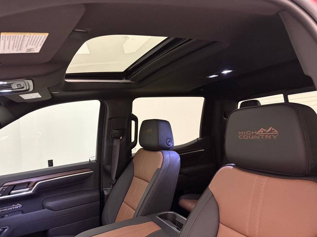 New 2026 Chevrolet Silverado 1500 High Country w/ Technology Package AWD/4WD image 8