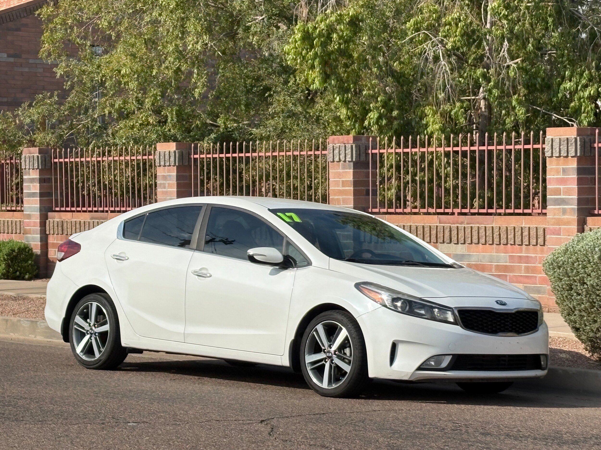Used 2017 Kia Forte EX FWD image 8