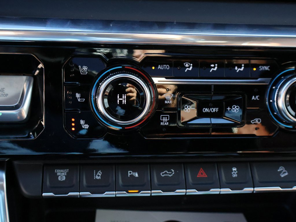 New 2026 GMC Sierra 2500 Denali Ultimate w/ Max Trailering Package image 34